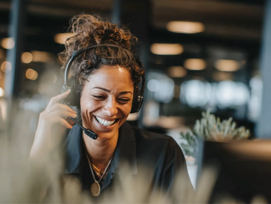 CONTENT-FEATURE-FEMALE-ON-CALL